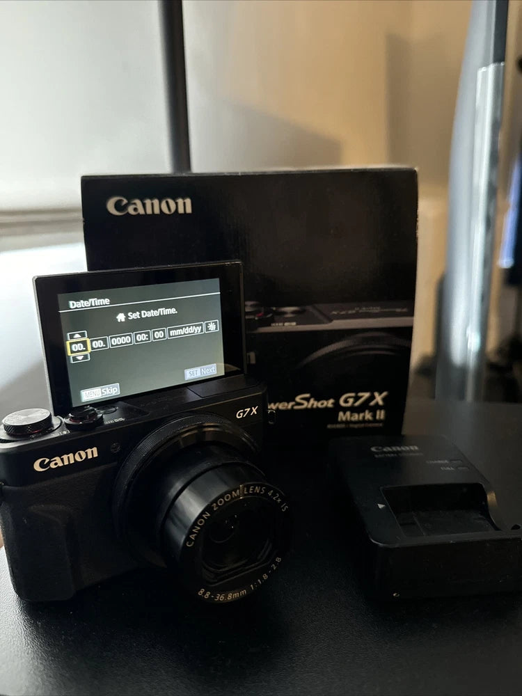 Canon g7x mark II power shot digital camera zoom vlog YouTuber WiFi photographer